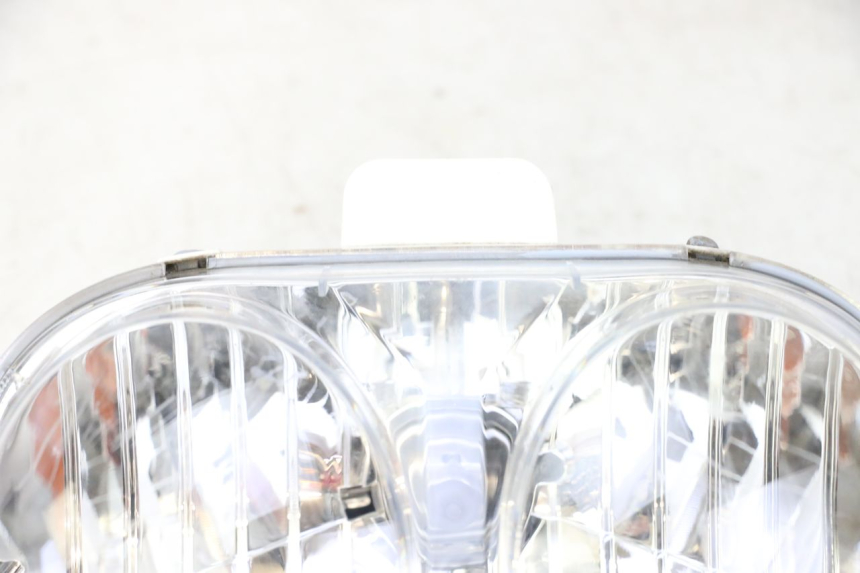 photo de PHARE AVANT YAMAHA NEOS NEO'S 4T 50 (2008 - 2016) - Détails caractéristiques