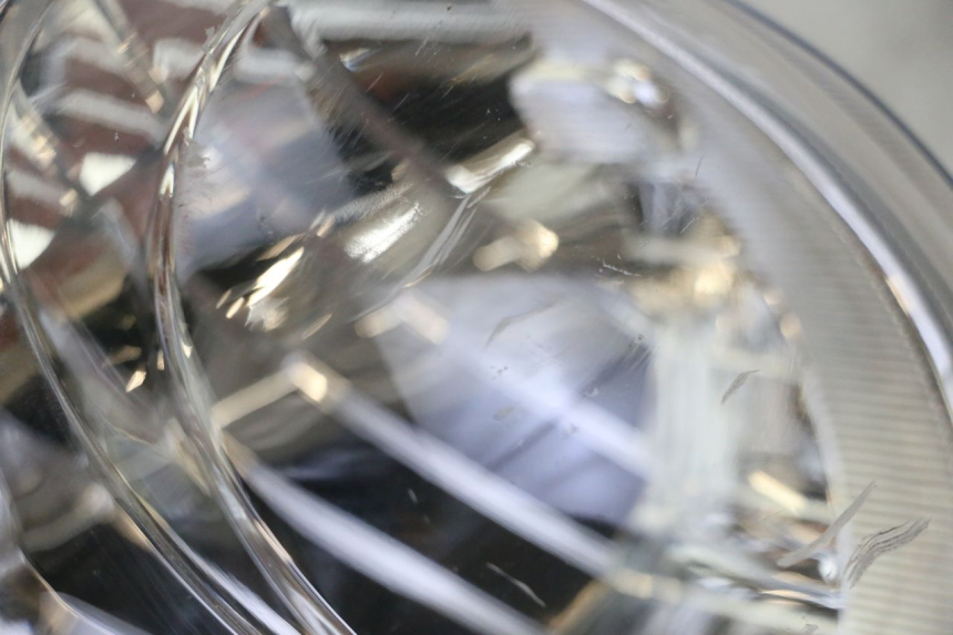 photo de PHARE AVANT YAMAHA NEOS NEO'S 4T 50 (2008 - 2016) - État de surface