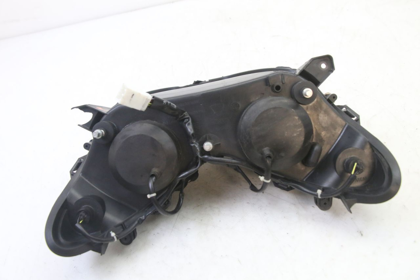 photo de PHARE AVANT PIAGGIO NRG POWER PUREJET 50 (2018 - 2021) - Zoom composants