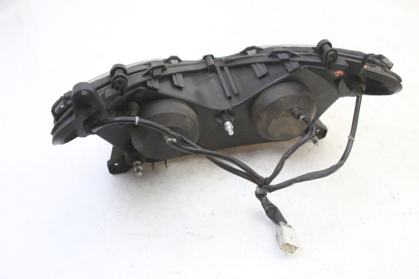 photo de PHARE AVANT PIAGGIO NRG POWER PUREJET 50 (2018 - 2021) - Vue d’ensemble