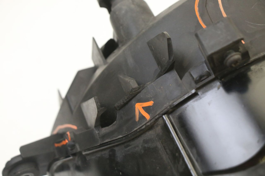 photo de PHARE AVANT HONDA NTV DEAUVILLE ABS 700 (2007 - 2016) - État de surface