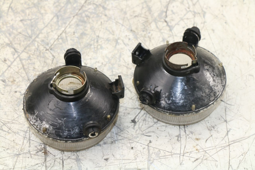 photo de PHARE AVANT PANTHERA PANTHERA 110 (2010 - 2017) - Autre angle de vue