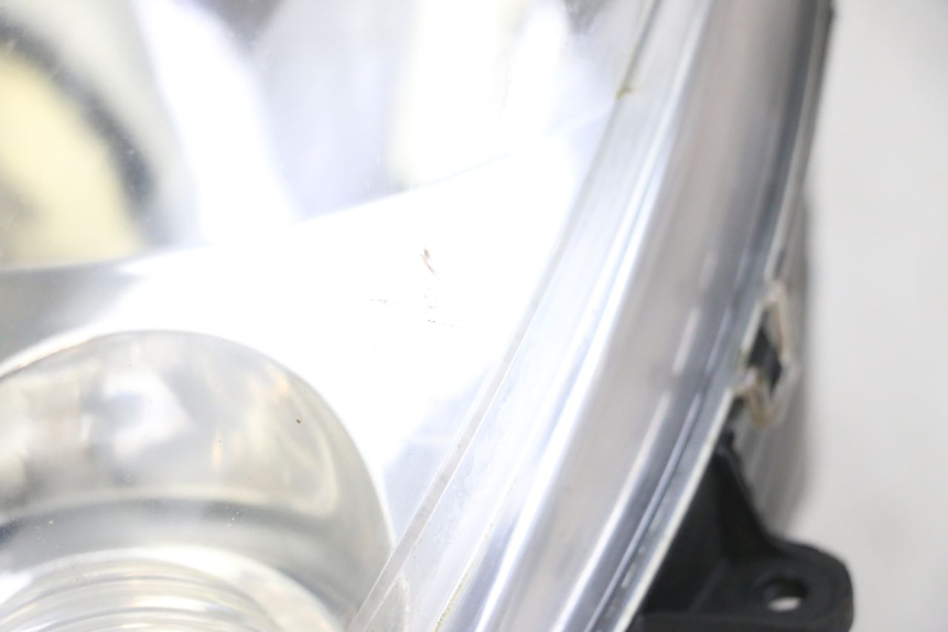 photo de PHARE AVANT PEUGEOT ELYSTAR 125 (2002 - 2007) - Zoom état d’usage