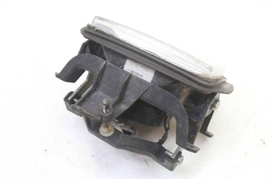 photo de PHARE AVANT PIAGGIO VESPA S 2T 50 (2007 - 2014) - Autre angle de vue