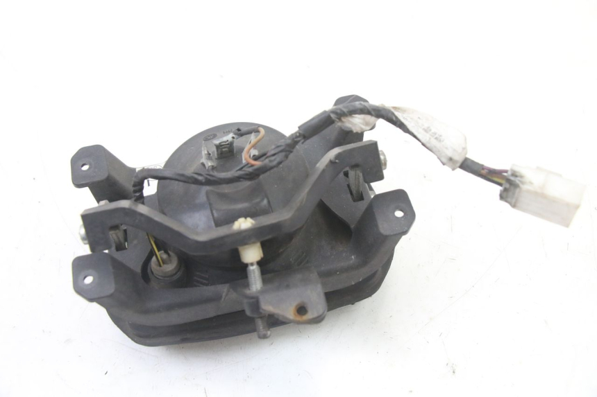 photo de PHARE AVANT PIAGGIO VESPA S 2T 50 (2007 - 2014) - Gros plan technique