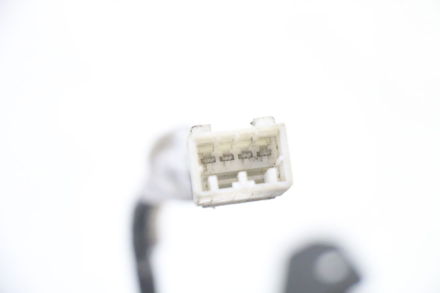 photo de PHARE AVANT PIAGGIO VESPA S 2T 50 (2007 - 2014) - Points de fixation