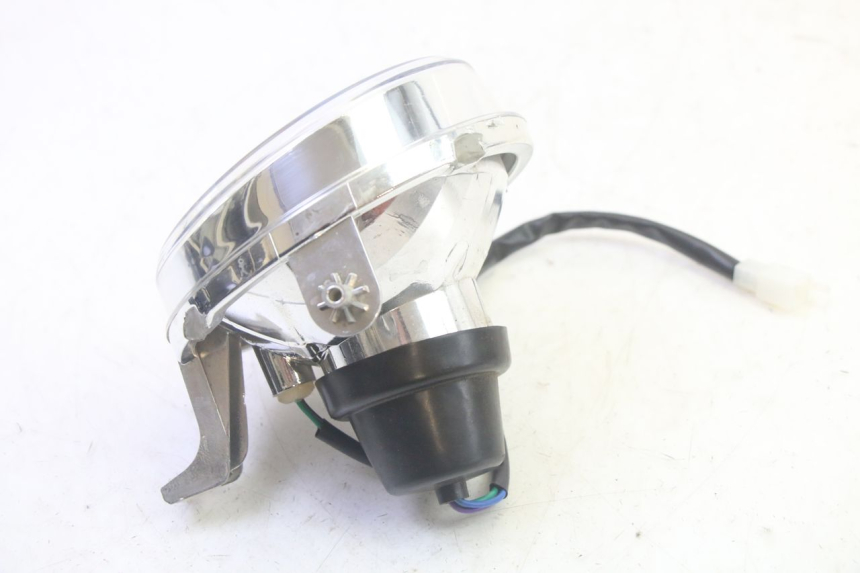 photo de PHARE AVANT EFUN PUSA 1 - Autre angle de vue