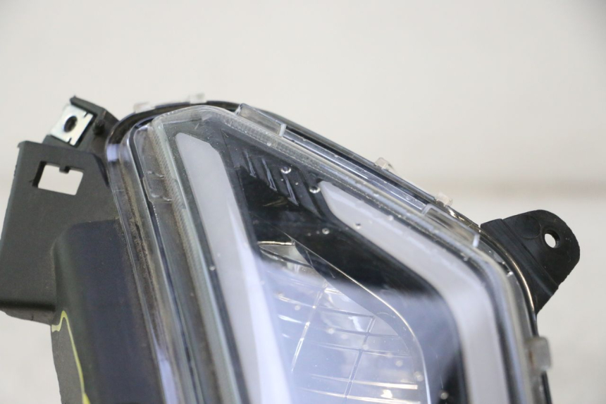 photo de PHARE AVANT JM MOTORS R-MAX TECH 50 (2024 - 2026) - Autre angle de vue