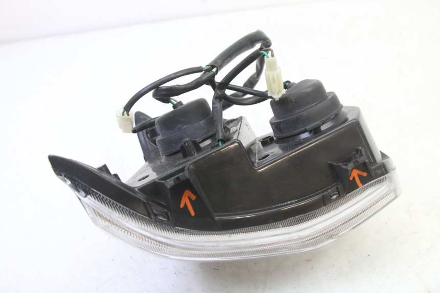 photo de PHARE AVANT MAG POWER R-STREET 50 (2016 - 2025) - Autre angle de vue