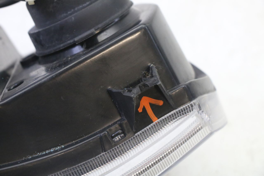 photo de PHARE AVANT MAG POWER R-STREET 50 (2016 - 2025) - Vue d’ensemble