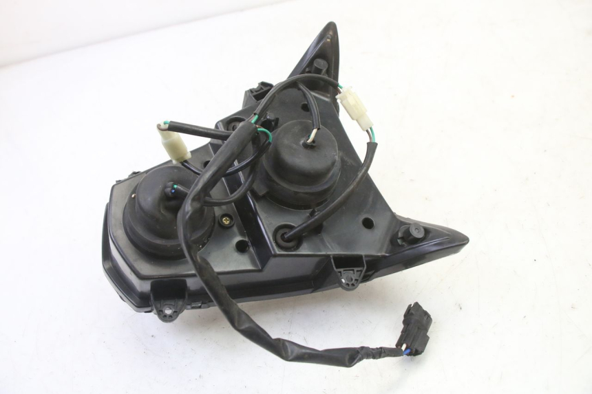 photo de PHARE AVANT MAG POWER R-STREET 50 (2016 - 2025) - État de surface