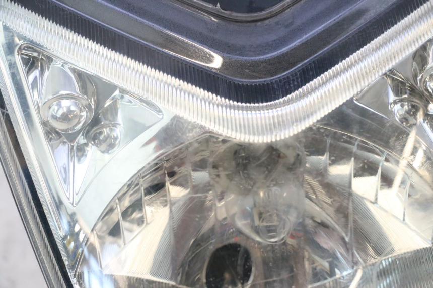 photo de PHARE AVANT TNT MOTOR ROMA 10' 2T 50 (2011 - 2018) - Vue rapprochée