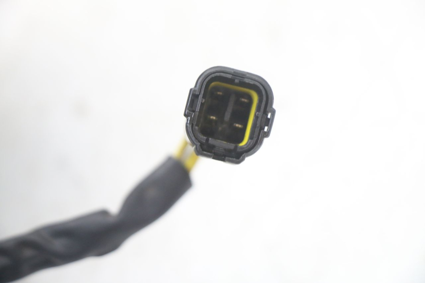 photo de PHARE AVANT ROYAL ENFIELD HYMALAYAN 410 (2016 - 2023) - Points de fixation