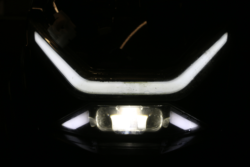 photo de PHARE AVANT JM MOTORS SANTANA EVO 50 (2024 - 2026) - Vue d’ensemble