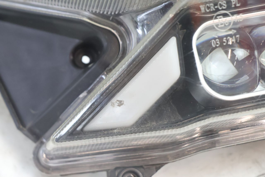 photo de PHARE AVANT JM MOTORS SANTANA EVO 50 (2024 - 2026) - Détail de la pièce