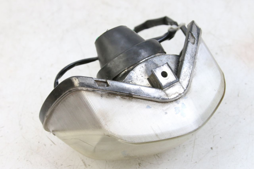 photo de PHARE AVANT JM MOTORS SANTANA 50 (2014 - 2023) - Points de fixation