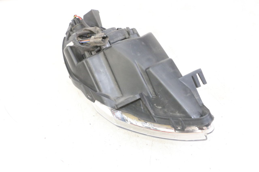 photo de PHARE AVANT PEUGEOT SATELIS 125 (2013 - 2018) - Angle alternatif