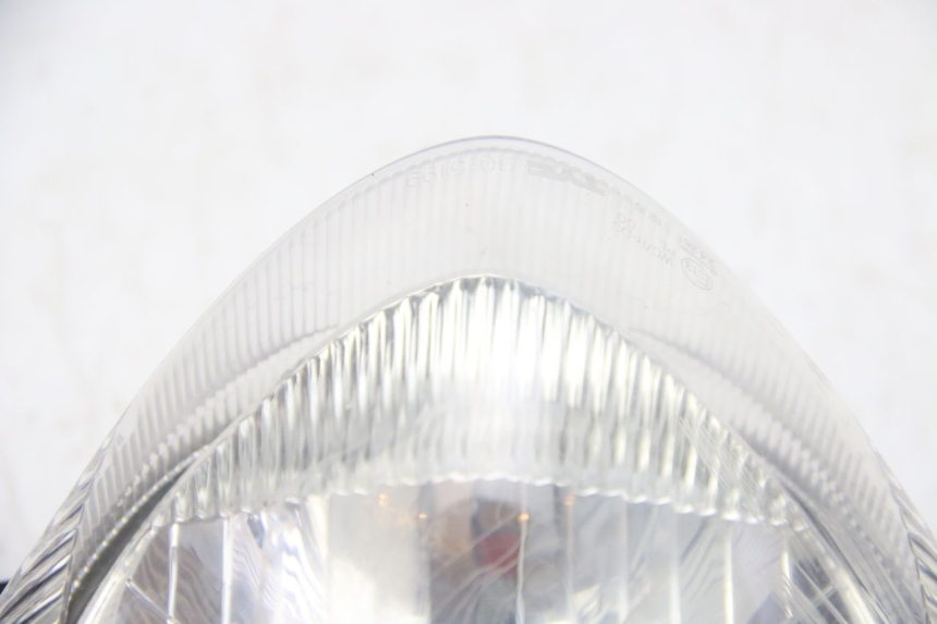 photo de PHARE AVANT SUZUKI SIXTEEN 125 (2008 - 2010) - Vue d’ensemble