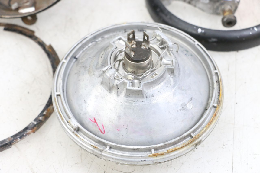 photo de Headlight HARLEY DAVIDSON SPORTSTER XL CUSTOM 1200 (2003 - 2004) - Détails caractéristiques