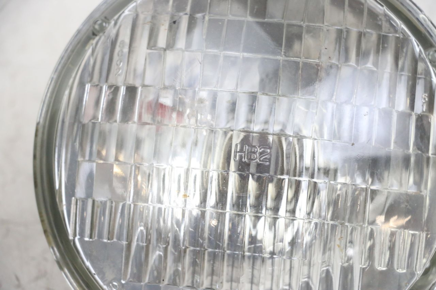 photo de Headlight HARLEY DAVIDSON SPORTSTER XL CUSTOM 1200 (2003 - 2004) - Vue rapprochée