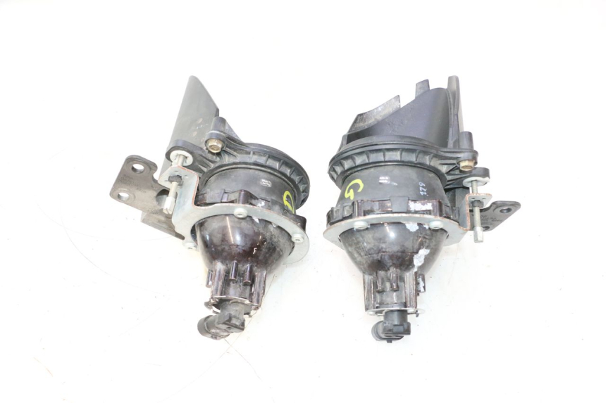 photo de PHARE AVANT CAN-AM SPYDER RS 1000 (2008 - 2012) - Détails caractéristiques