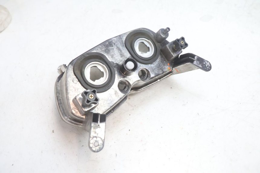 photo de PHARE AVANT APRILIA SR 2T 50 (2012 - 2017) - État de surface