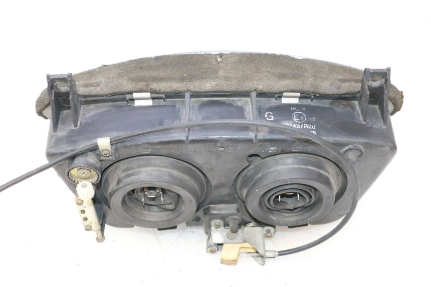 photo de PHARE AVANT HONDA ST PAN EUROPEAN 1100 (1990 - 2002) - État de surface