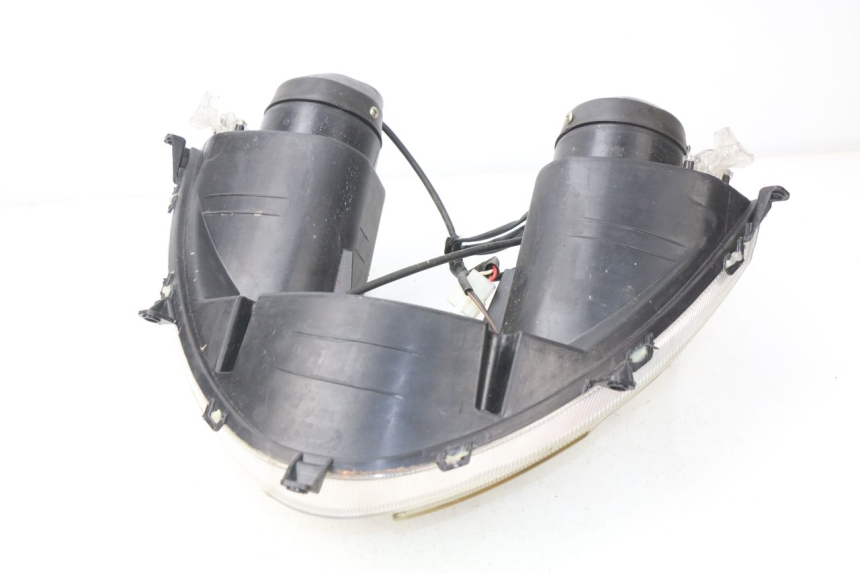 photo de PHARE AVANT RAZZO STEED 125 (2012 - 2018) - Zoom état d’usage