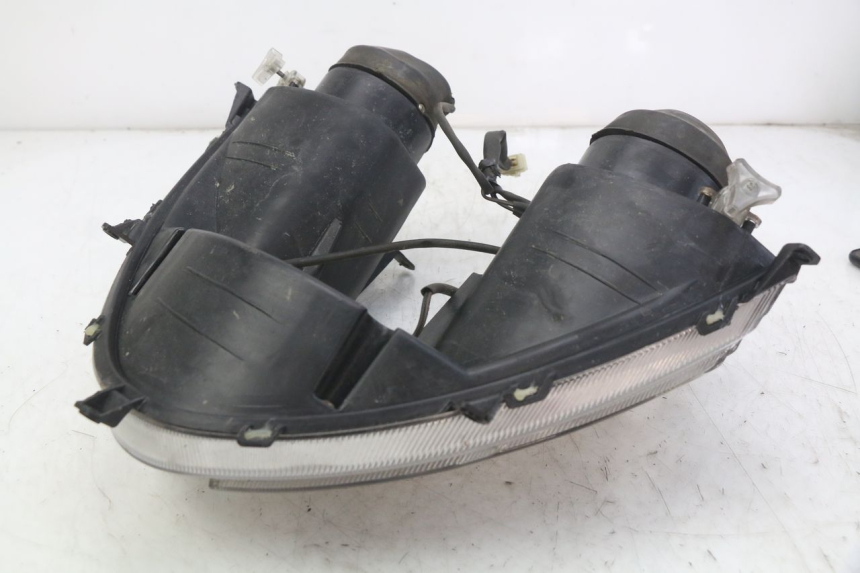 photo de PHARE AVANT RAZZO STEED 125 (2012 - 2018) - Autre angle de vue