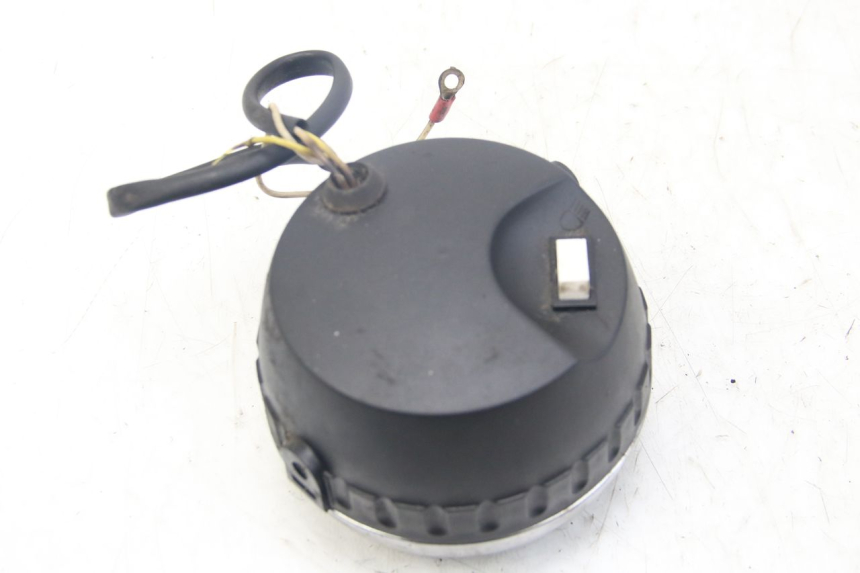 photo de PHARE AVANT JAWA STELLA BABETTA 134 50 - Zoom état d’usage