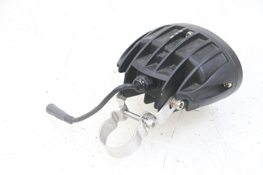 photo de PHARE AVANT NAMI STELLAR 1 - Détail de la pièce