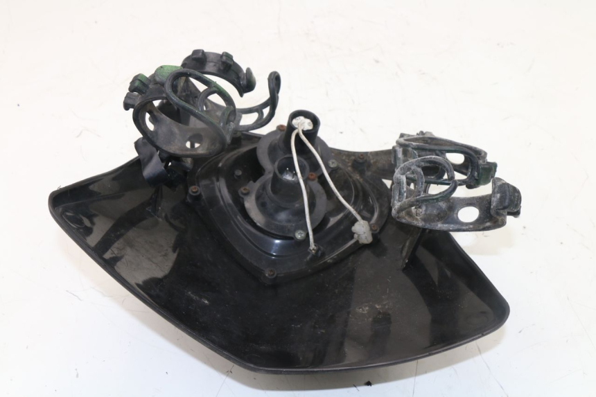 photo de PHARE AVANT RAZZO STR 50 (2009 - 2018) - Zoom état d’usage