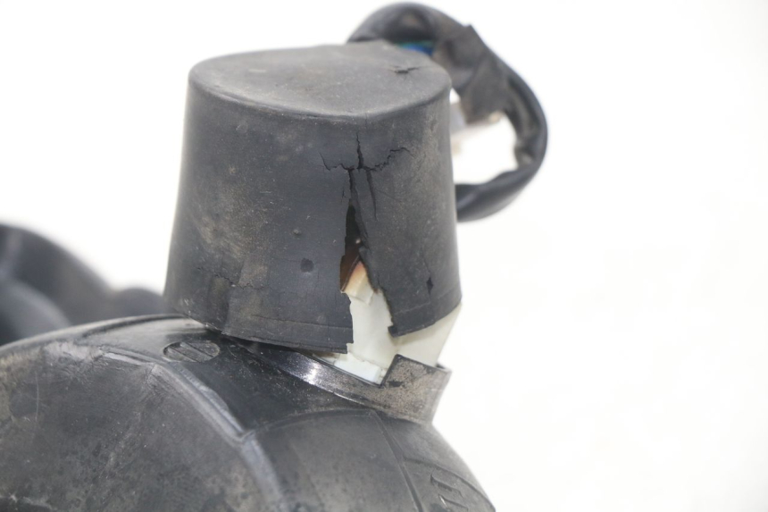 photo de PHARE AVANT FYM STRADA 50 (2007 - 2014) - Autre angle de vue