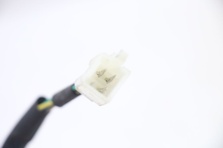 photo de PHARE AVANT PEUGEOT STREETZONE I NAKED 2T 50 (2018 - 2020) - Points de fixation