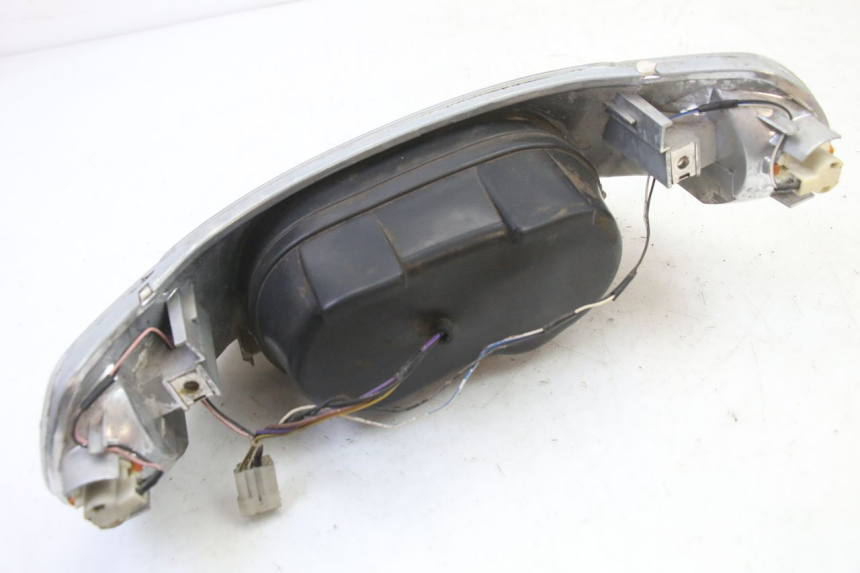 photo de PHARE AVANT PIAGGIO SUPER LX 125 (2000 - 2003) - Gros plan technique