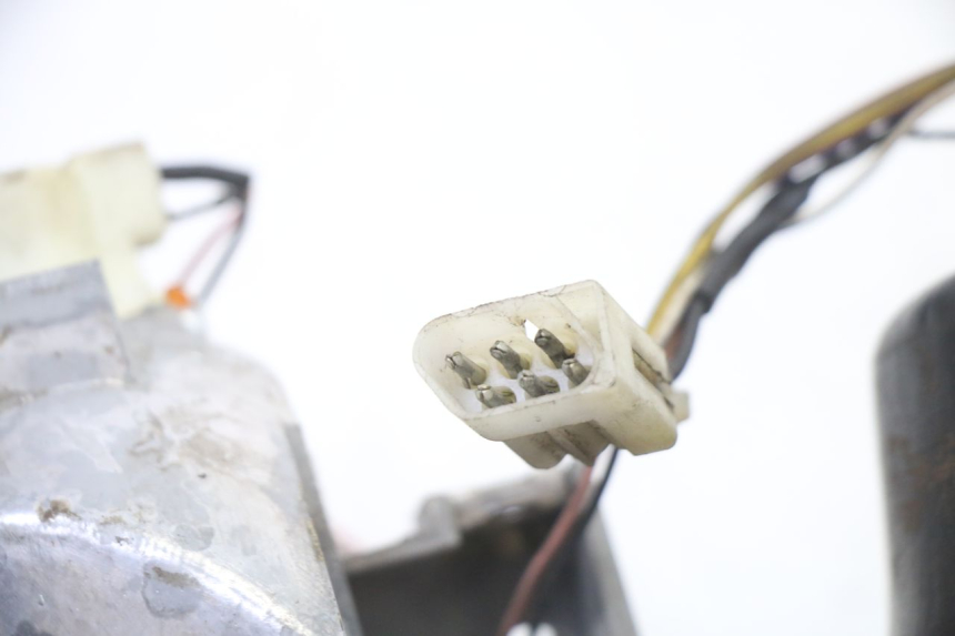 photo de PHARE AVANT PIAGGIO SUPER LX 125 (2000 - 2003) - État de surface