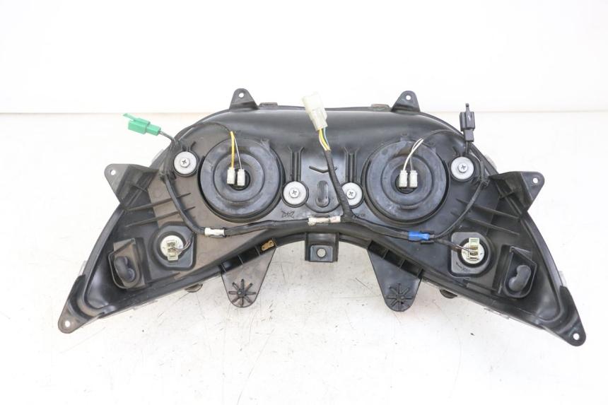 photo de PHARE AVANT SUZUKI BURGMAN 125 (2018 - 2021) - État de surface