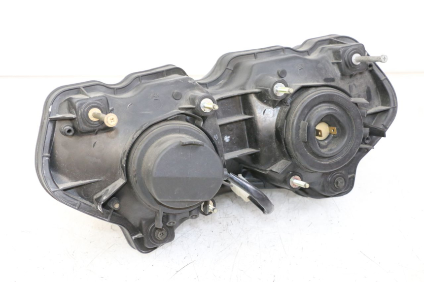 photo de PHARE AVANT SUZUKI SV S 650 (1999 - 2002) - Points de fixation