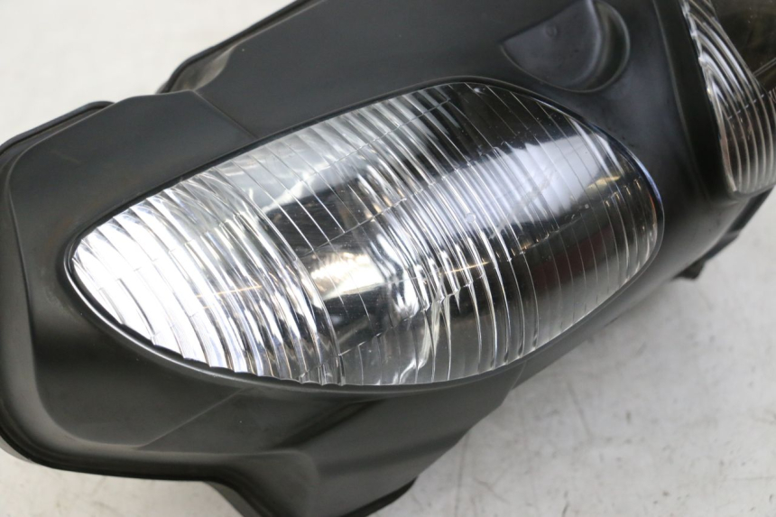 photo de PHARE AVANT SUZUKI SV S 650 (1999 - 2002) - Marquages et références