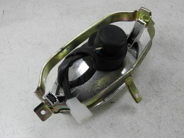 photo de PHARE AVANT SWEET ELEC SWEET RACER TOB BOY 1 (2009 - 2012) - Gros plan technique