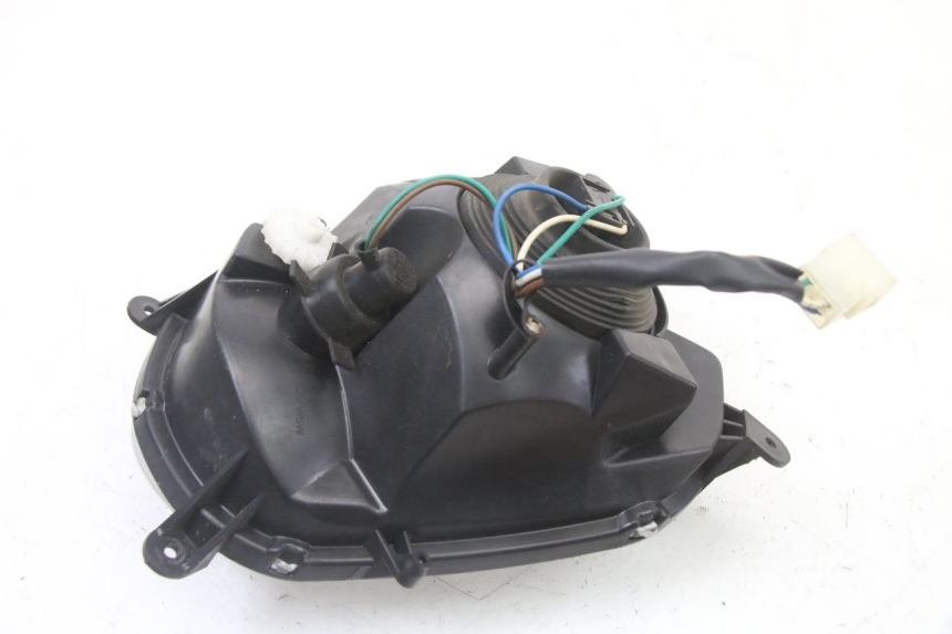 photo de PHARE AVANT SYM ORBIT 2 4T 50 (2008 - 2017) - Gros plan technique