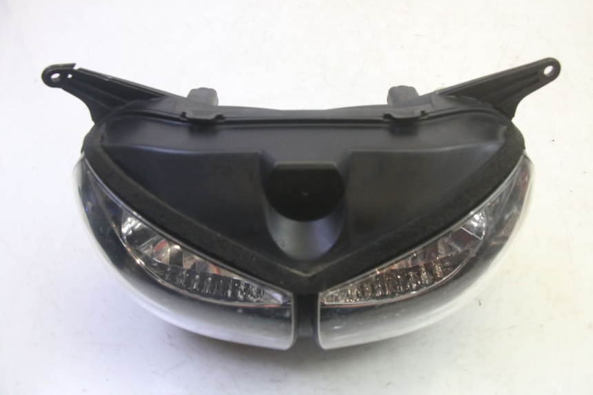 photo de PHARE AVANT YAMAHA TDM ABS 900 (2002 - 2014) - Autre angle de vue