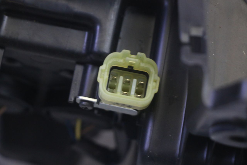 photo de PHARE AVANT YAMAHA TRICITY 300 (2020 - 2024) - Zoom composants