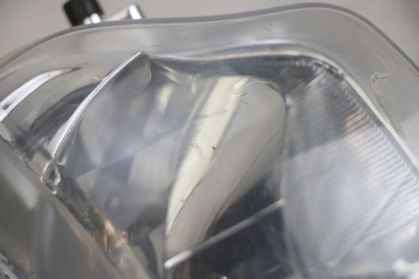 photo de PHARE AVANT PEUGEOT TWEET 4T 50 (2014 - 2019) - Autre angle de vue