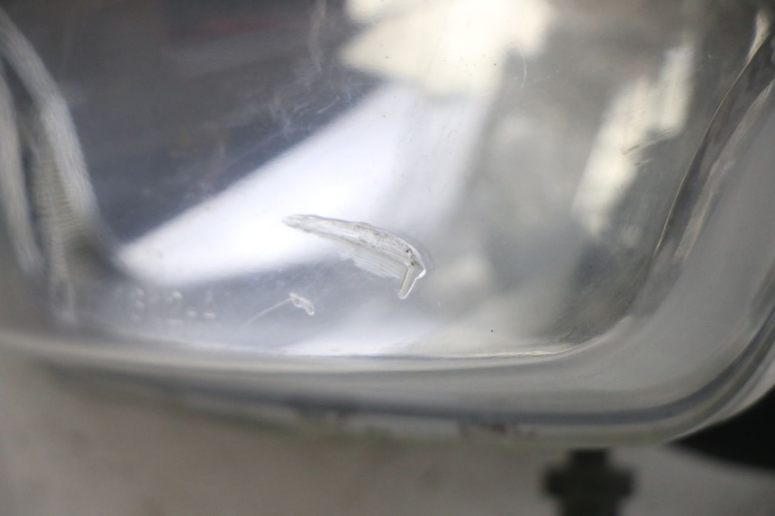 photo de PHARE AVANT PEUGEOT TWEET 4T 50 (2014 - 2019) - Gros plan technique