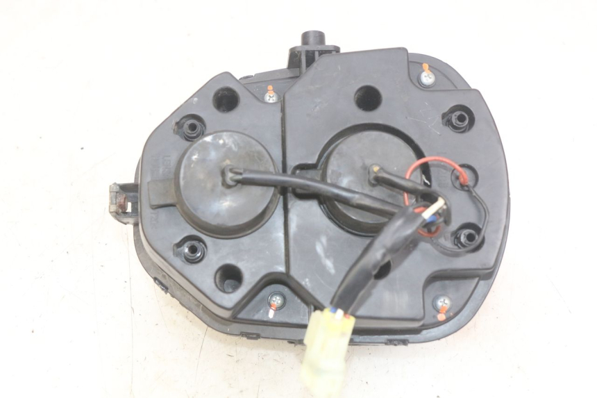 photo de PHARE AVANT MOTRAC URBAN 4T 50 (2016 - 2024) - Gros plan technique