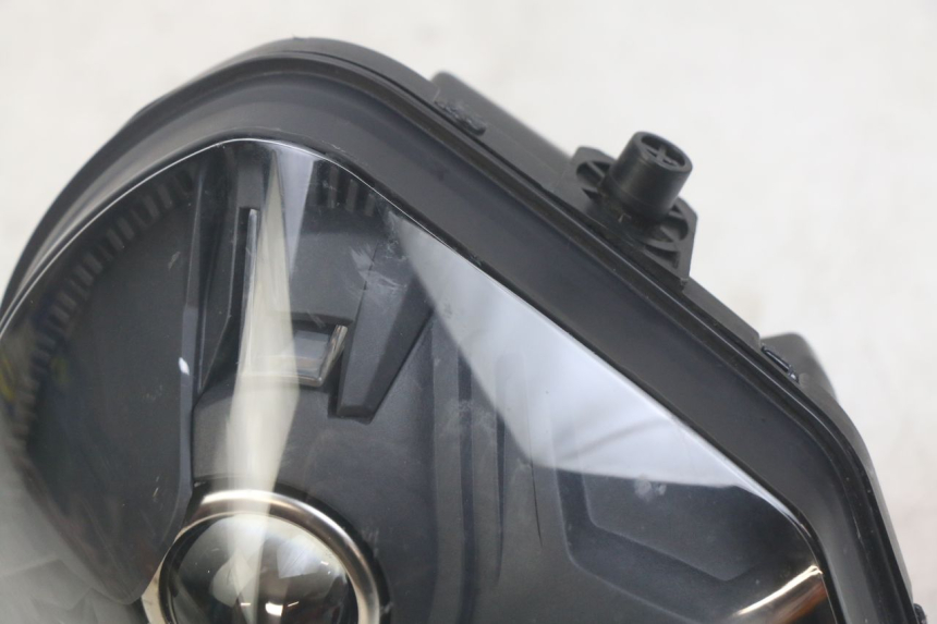 photo de PHARE AVANT MOTRAC URBAN 4T 50 (2016 - 2024) - Pièce contrôlée