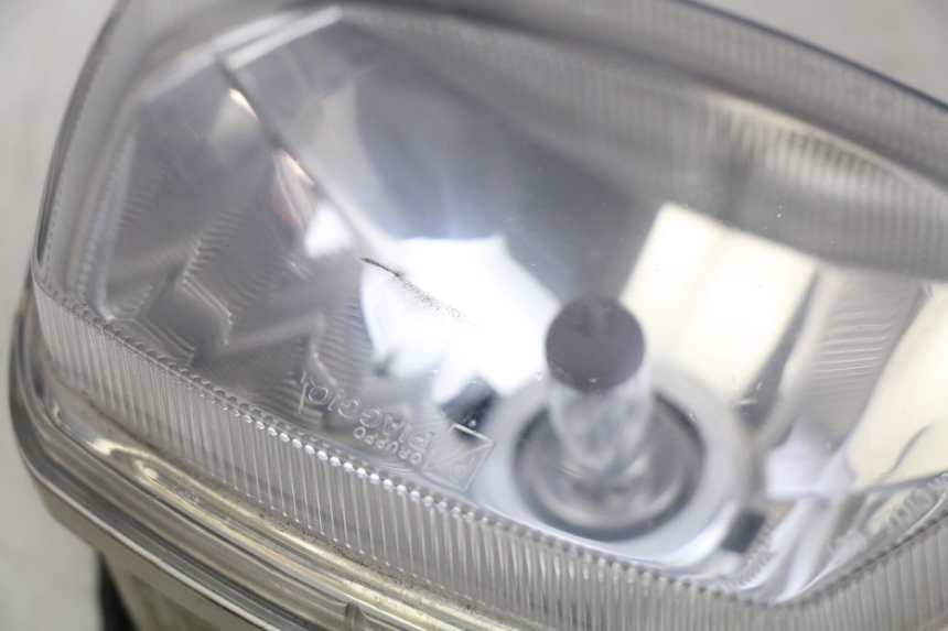photo de PHARE AVANT PIAGGIO VESPA SPRINT 2T 50 (2014 - 2018) - Zoom état d’usage