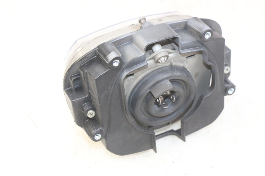 photo de PHARE AVANT PIAGGIO VESPA SPRINT 2T 50 (2014 - 2018) - Points de fixation