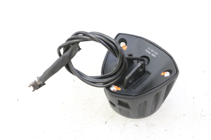 photo de PHARE AVANT DUALTRON VICTOR LIMITED 1 - Vue d’ensemble